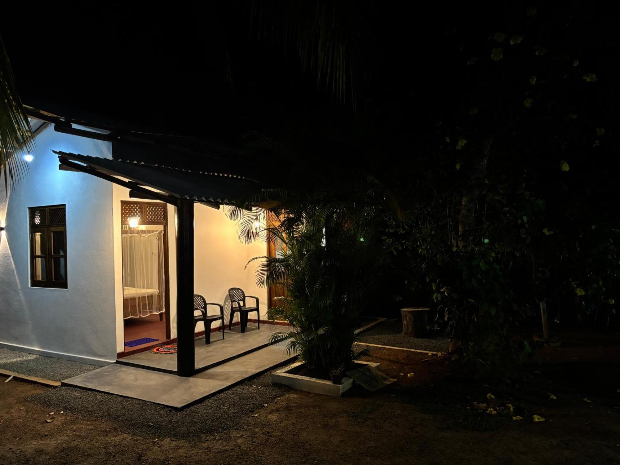 Bed and Breakfast Ima House Dikwella Exterior foto